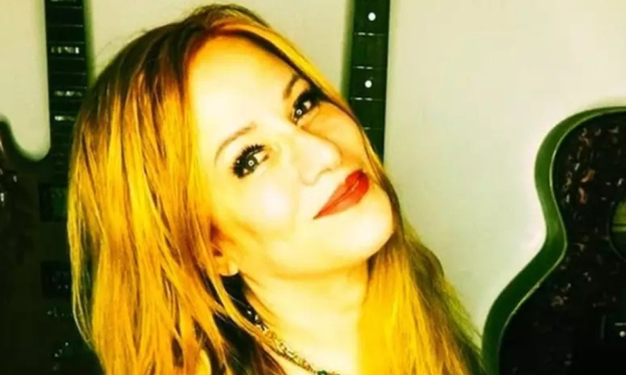 Jennifer Finch, da banda L7, morre cinco dias após revelar luta contra câncer no cérebro