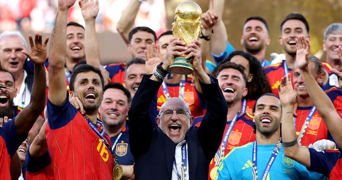Análise: Apesar de final fria, Espanha foi superior e mereceu o título