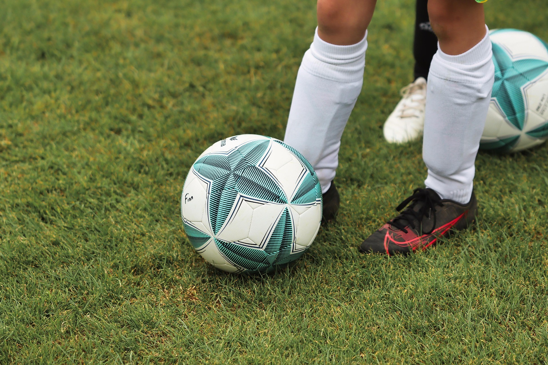 Homem é preso por injúria racial em partida do futebol amador, em Taubaté