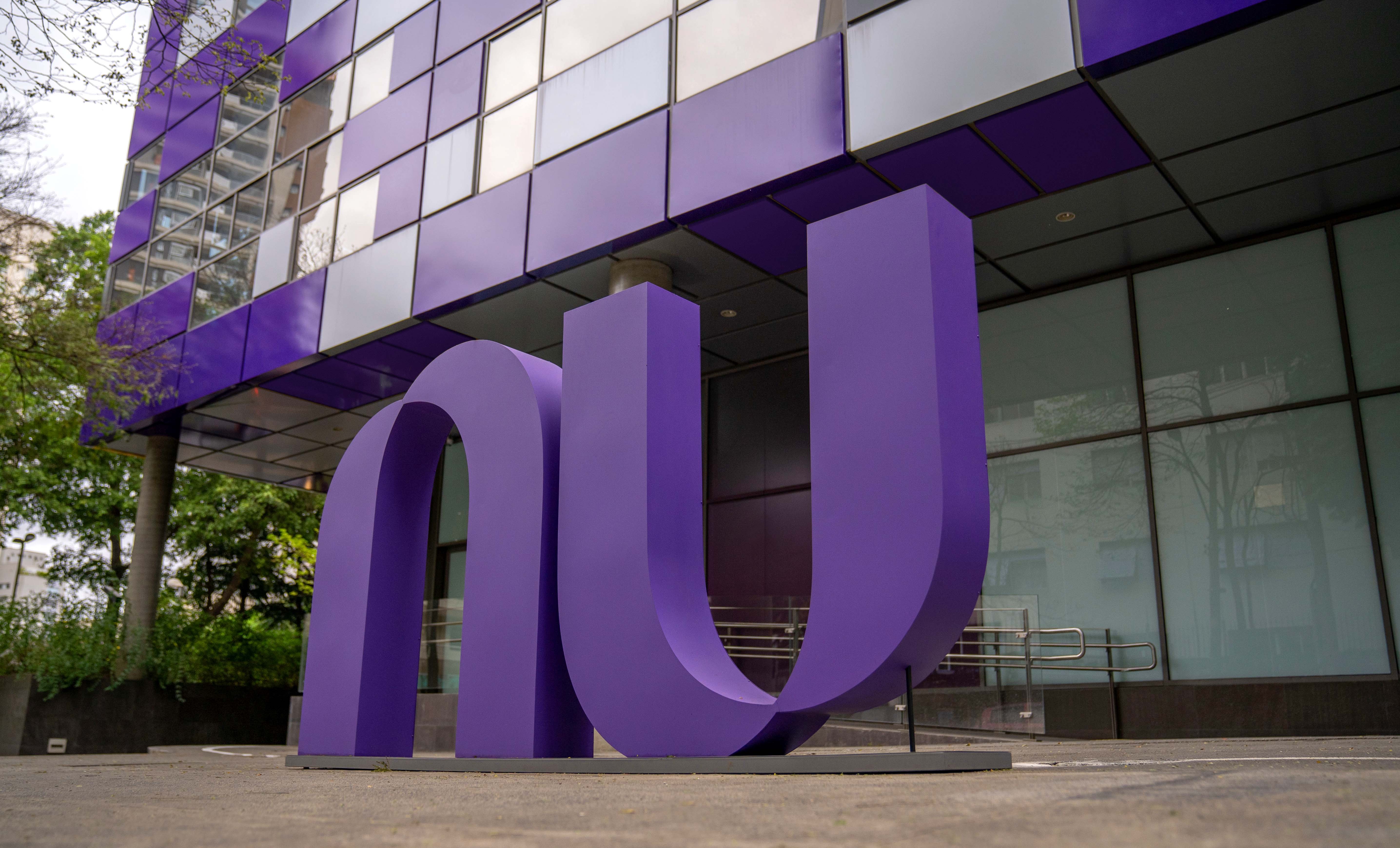 Nubank compra Banco Porto Real para obter licença bancária