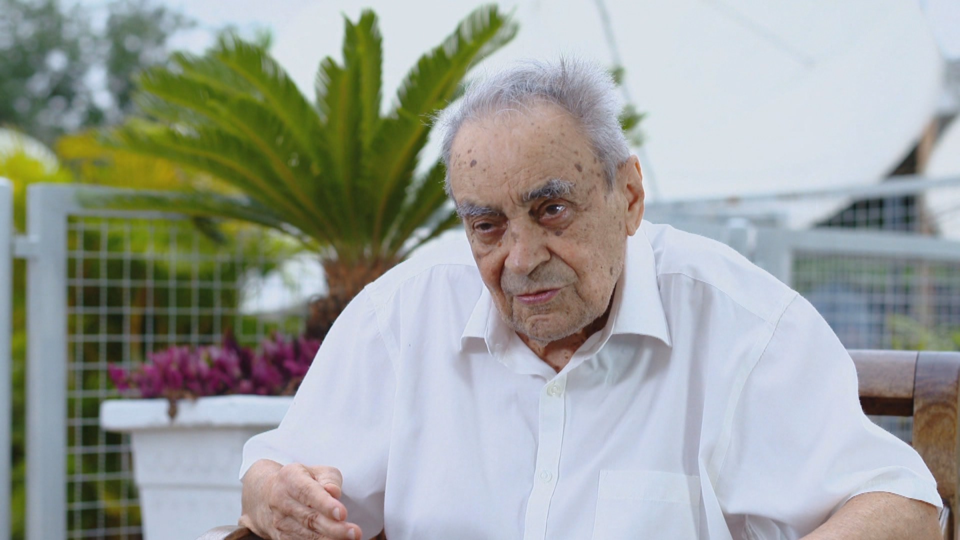 Jornalista Carlos Bastos, que participou do lançamento do Jornal Nacional, morre aos 91 anos no Rio Grande do Sul