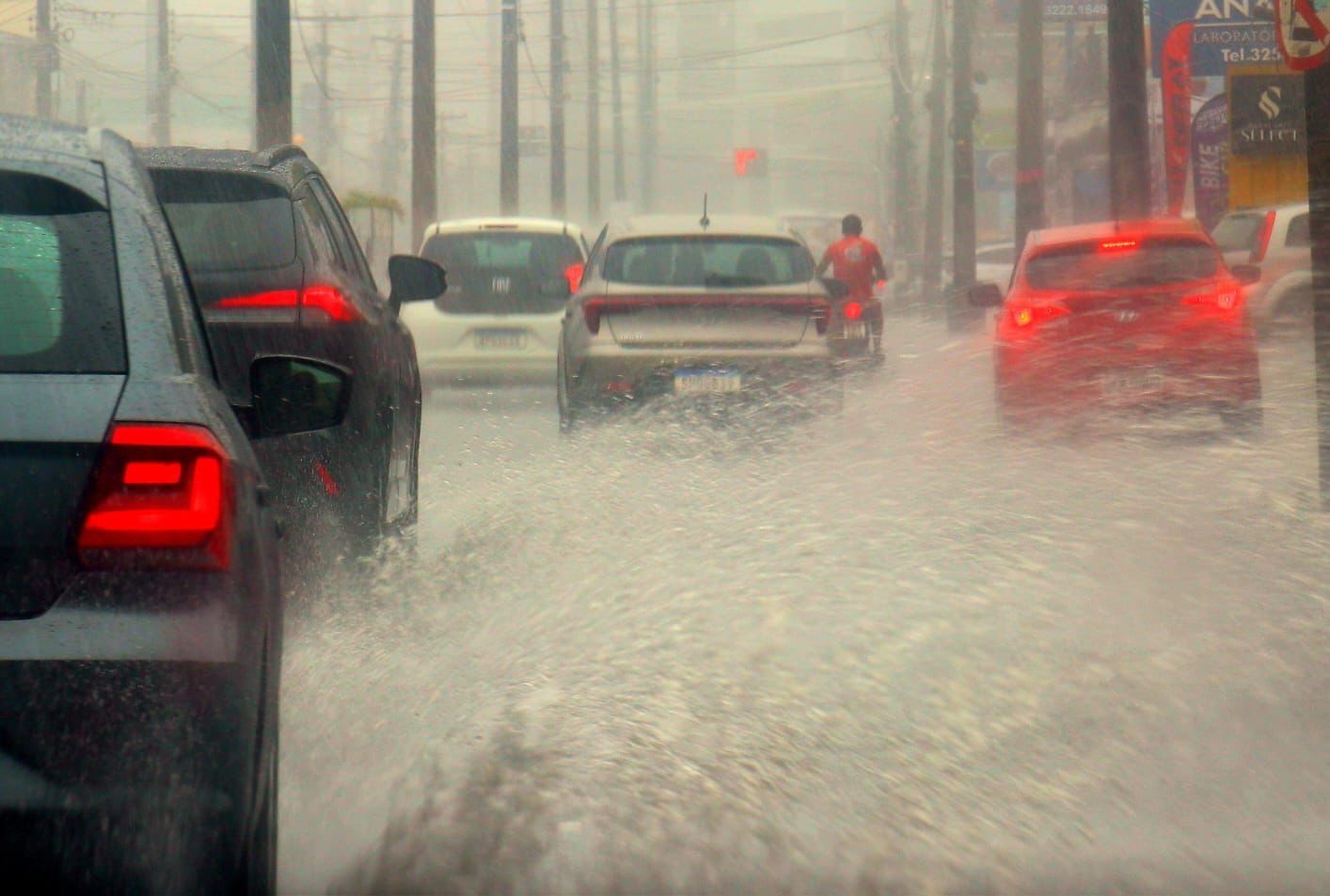 Inmet emite novo alerta de chuvas intensas para João Pessoa e outras 10 cidades da PB