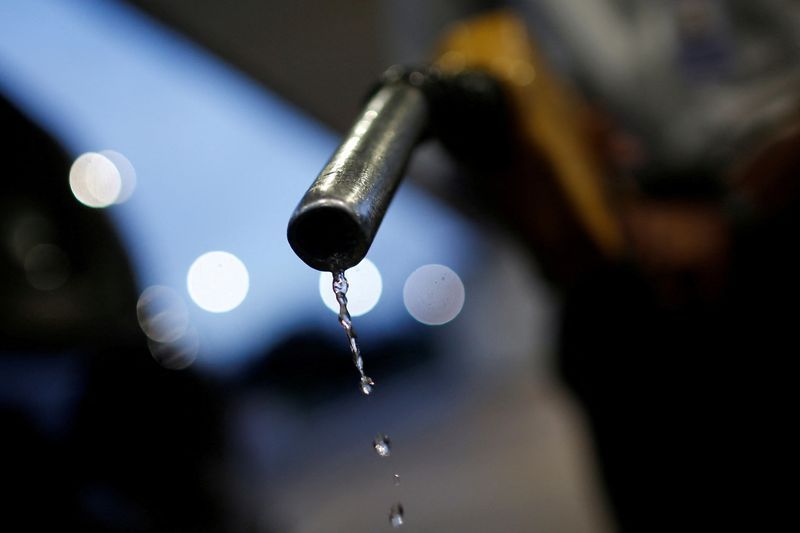 Ministério da Fazenda deve prorrogar subvenção de R$ 0,44 da gasolina