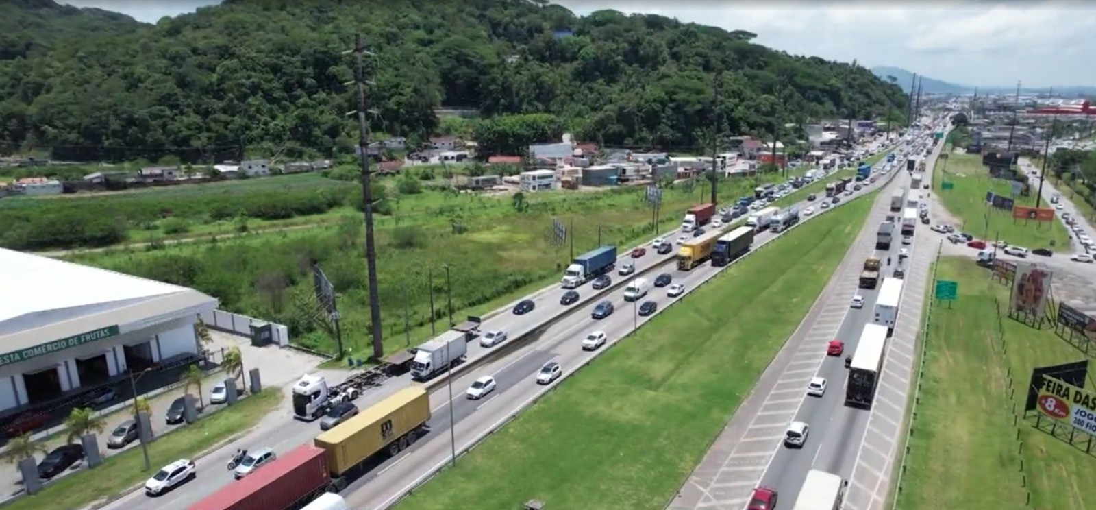 Justiça condena ANTT por caos no trânsito em polo econômico de SC com porto, turismo de luxo e arranha-céus