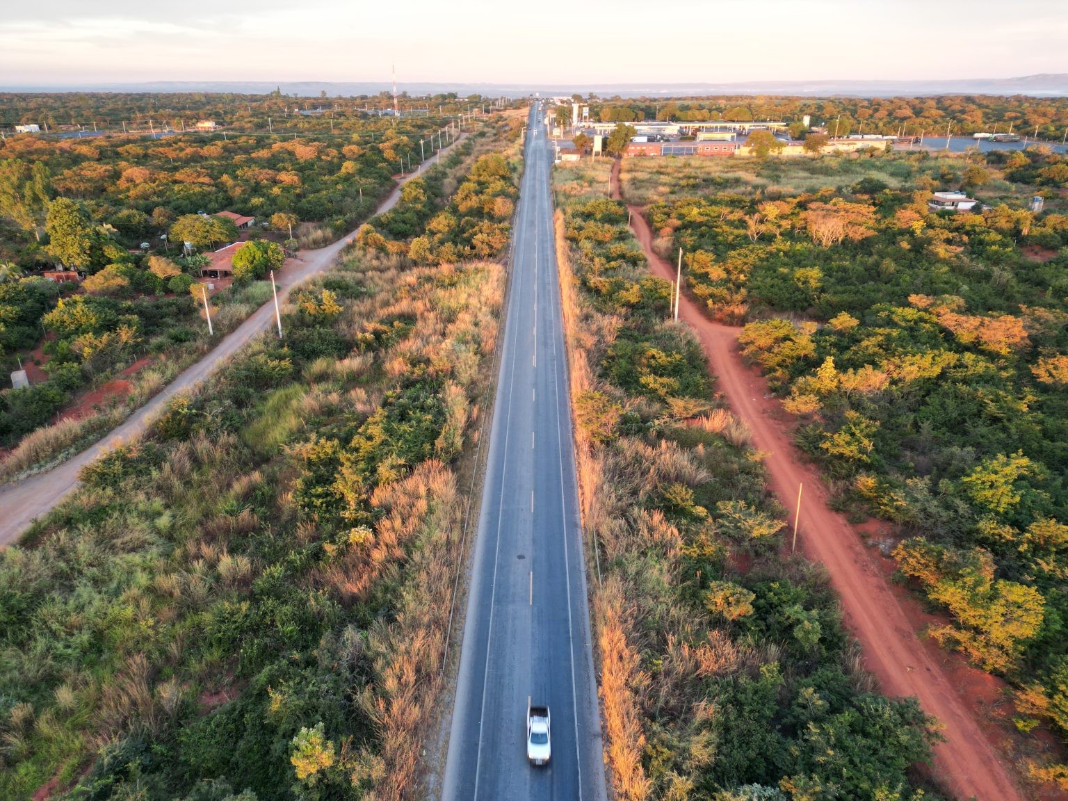 Trânsito em trechos das BRs-251 e 116 vai ficar em pare e siga para obras; veja quais