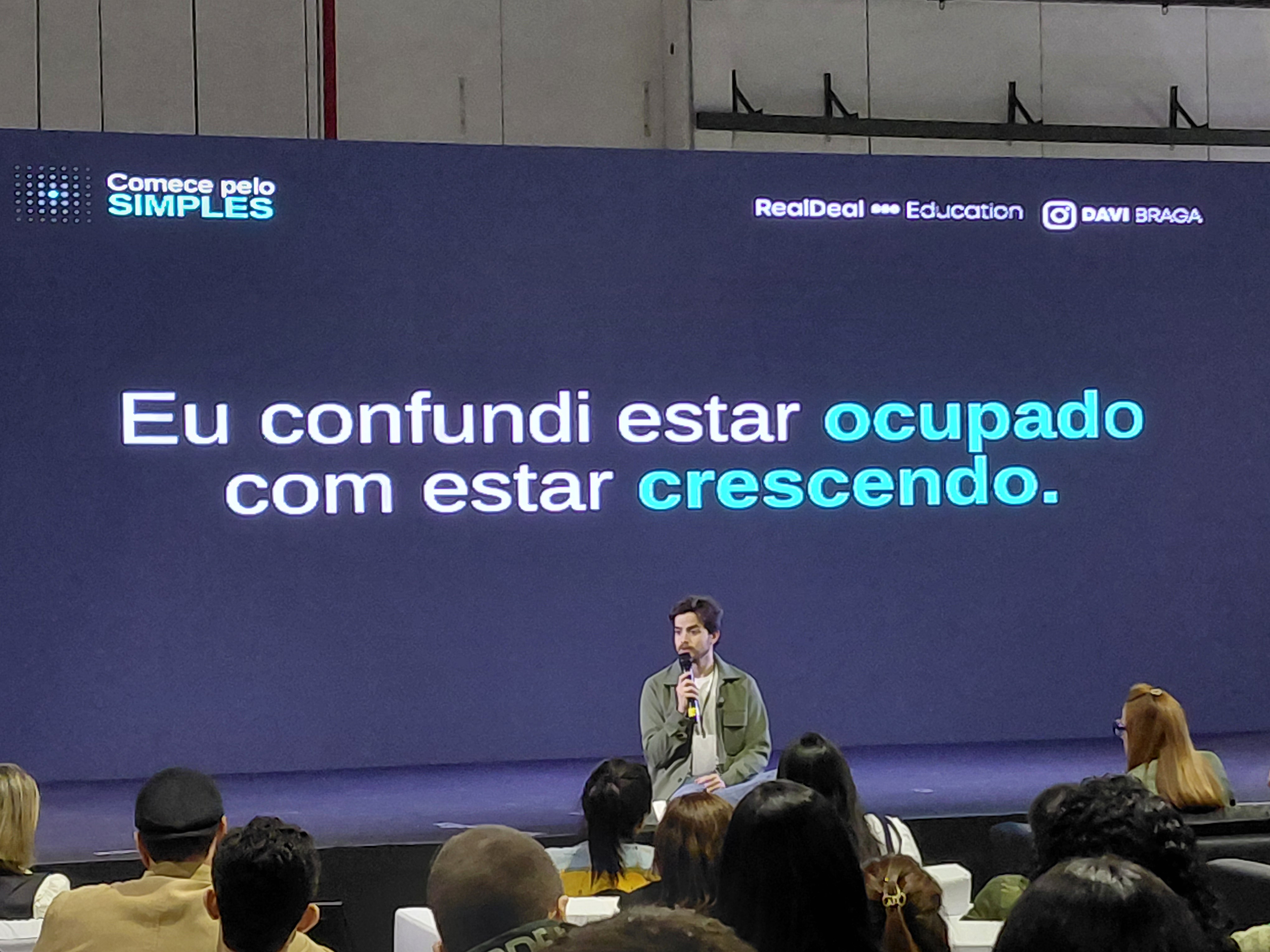 Jovem de 25 anos que é sócio de 27 empresas defende que 'crescer é dividir'