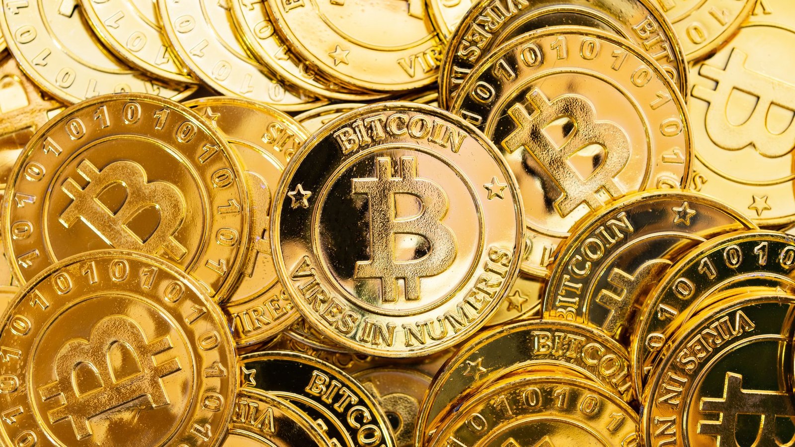 Apple é processada por vítimas de app falso de criptomoedas no iPhone