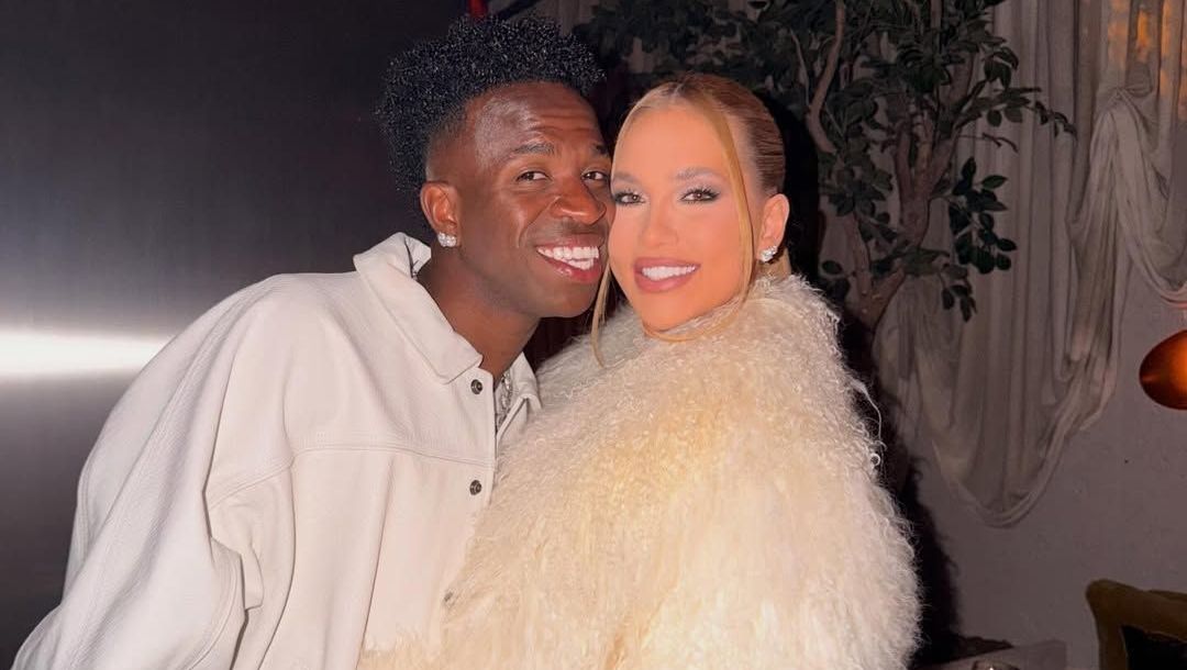 Virginia e Vini Jr. flertam por comentários nas redes sociais