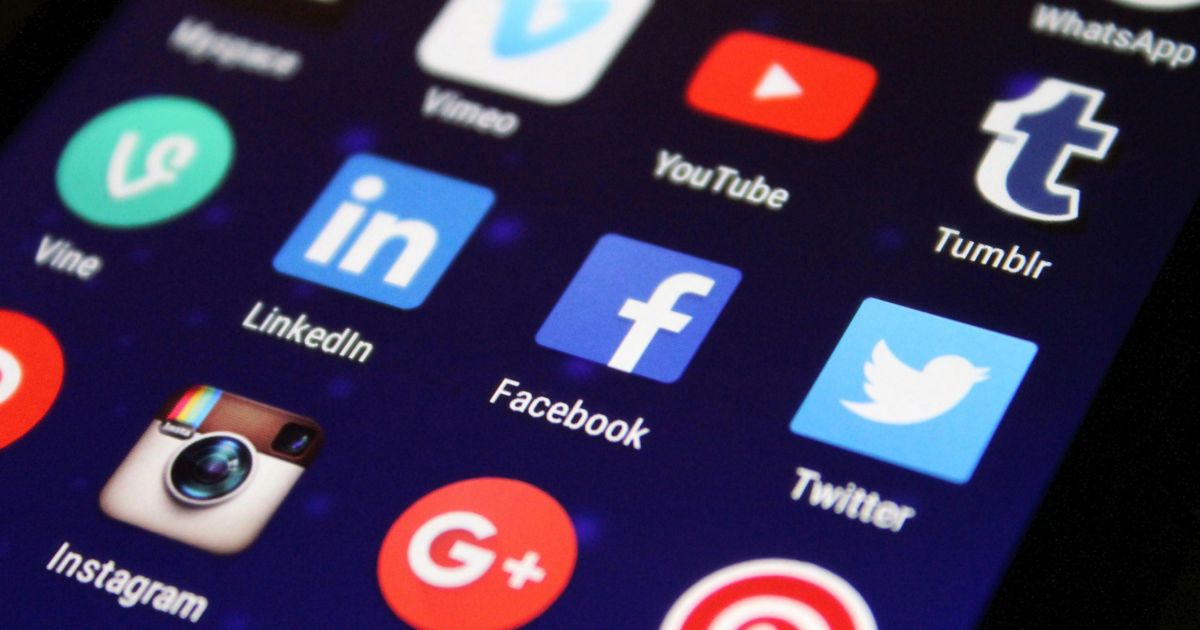 Mesmo com falhas, Austrália defende proibição de redes sociais para jovens