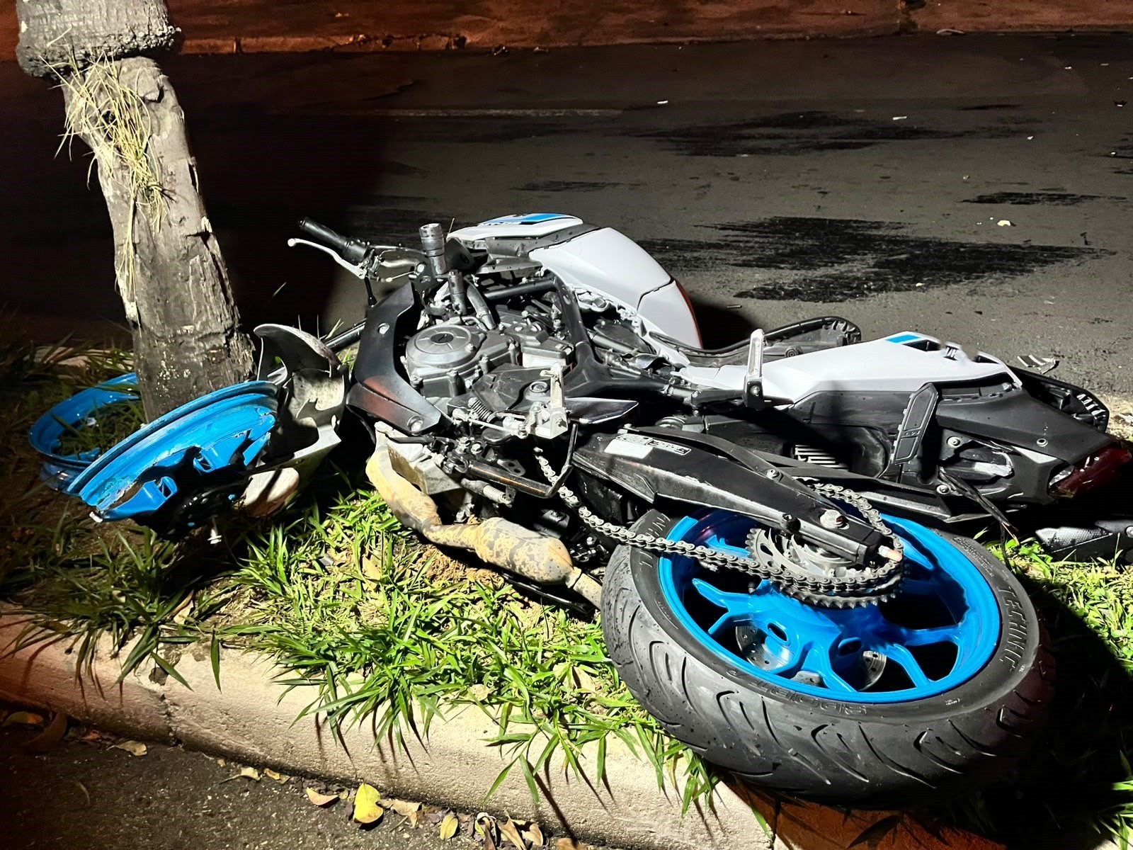 Homem morre após acidente com motocicleta na Avenida Doutor Fabrício Vampré em Limeira