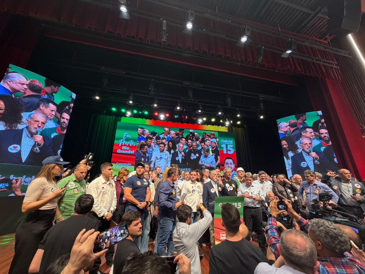 MDB lança Gabriel Souza como candidato ao governo do RS