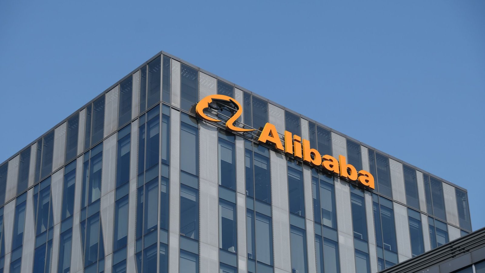 Alibaba planeja cobrar pelo uso comercial do seu novo modelo de IA