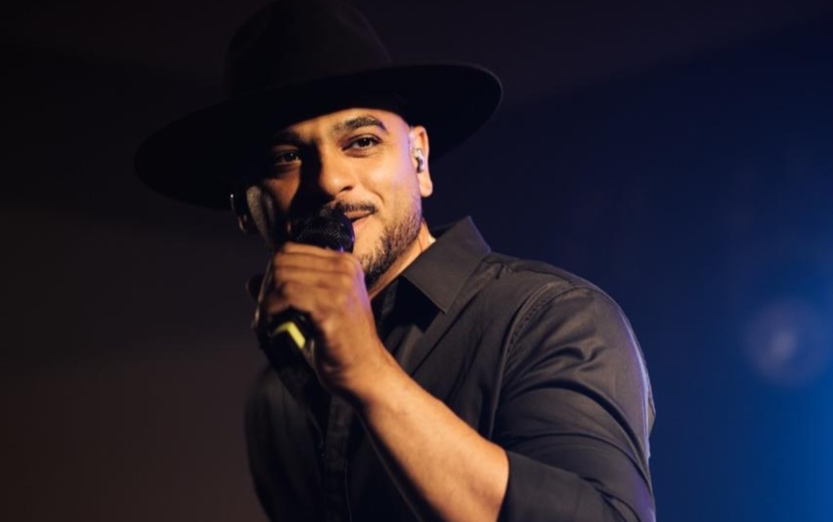 Cantor sertanejo diagnosticado com leucemia está no período mais crítico, diz mulher