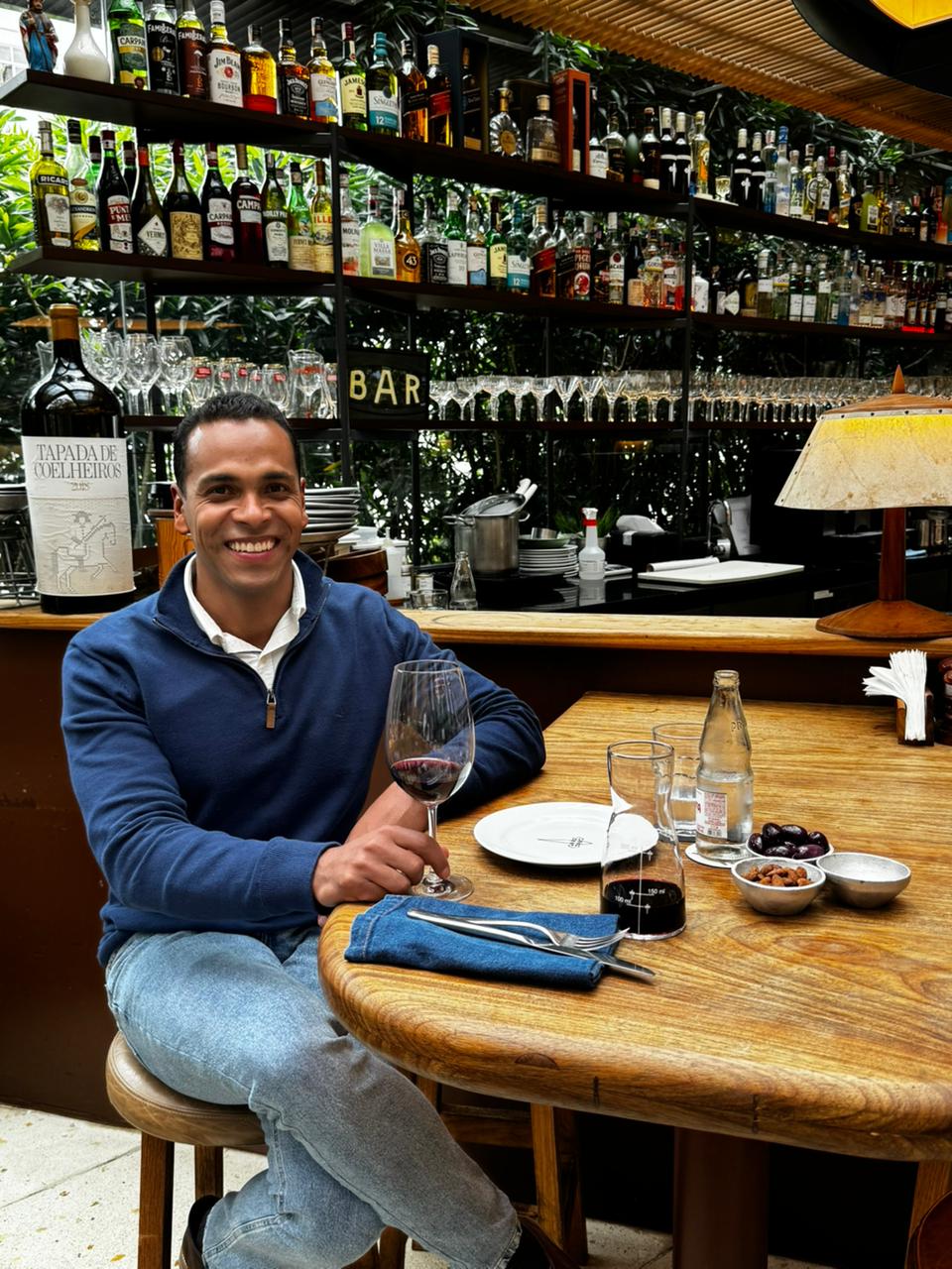 Quem é o braço direito de Ipe Moraes no grupo Adega Santiago