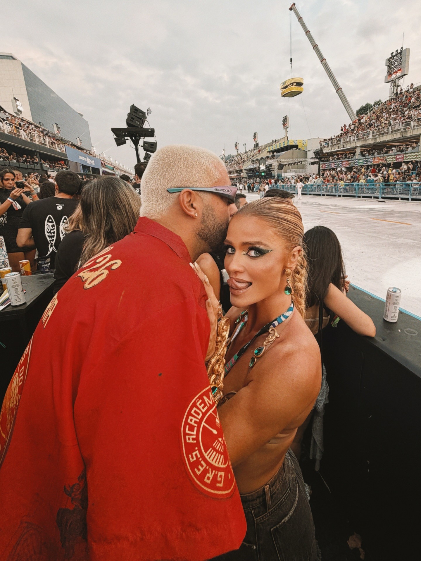 Cintia Dicker agradece suporte de Pedro Scooby durante o Carnaval: "meu maior apoiador "