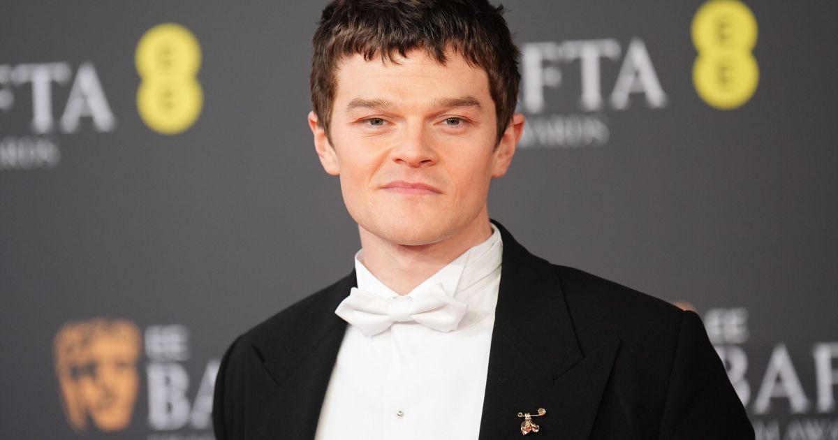 Bafta 2026: Robert Aramayo ganha prêmio de Melhor Ator