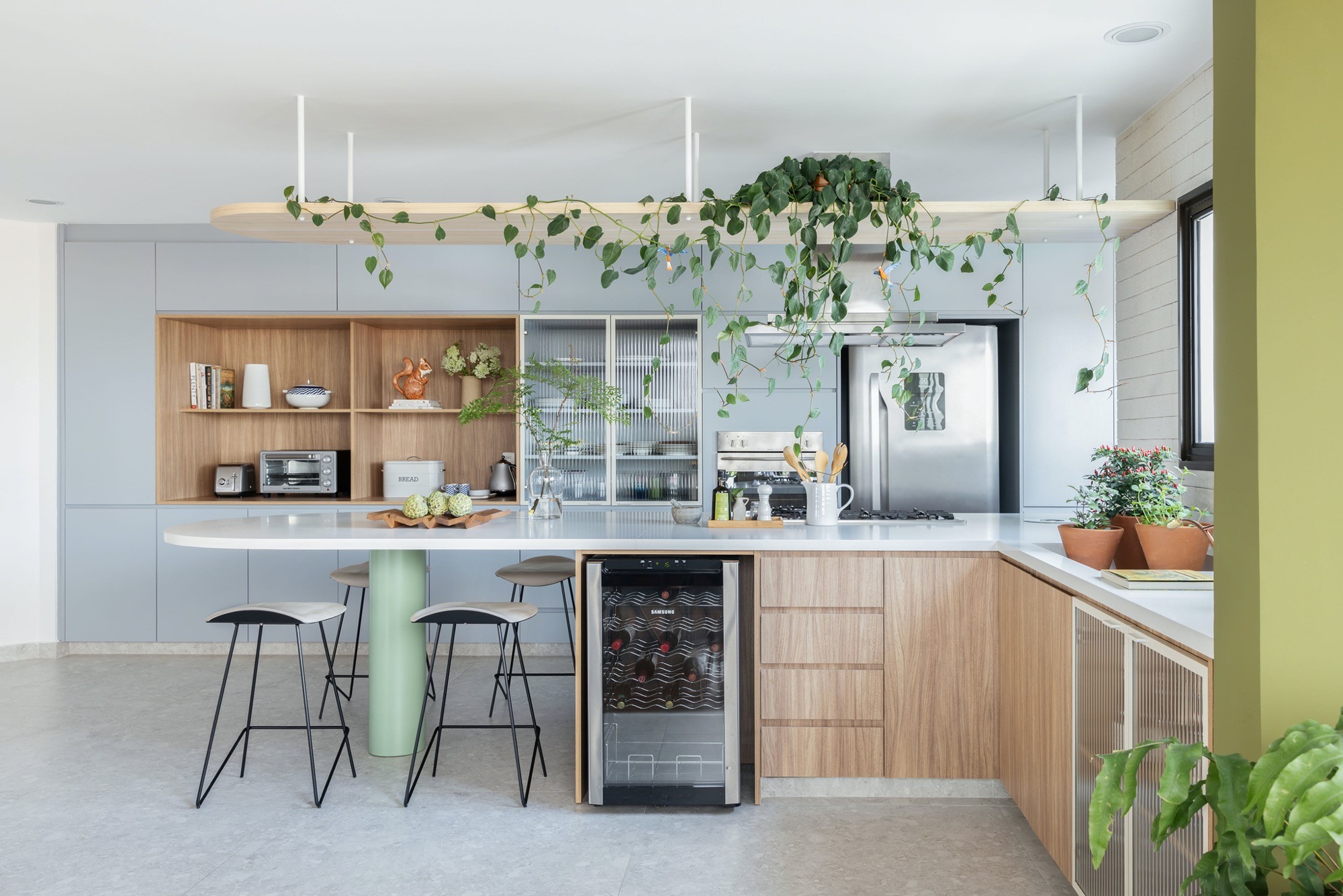 Como manter a cozinha organizada: 5 hábitos para um espaço funcional