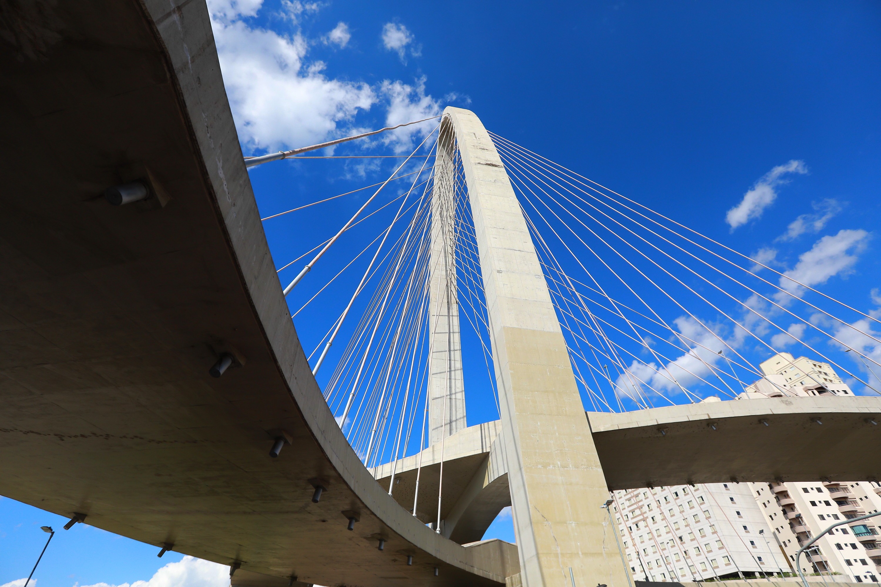 Ponte Estaiada terá nova etapa de inspeção e bloqueios parciais em São José dos Campos; veja como será