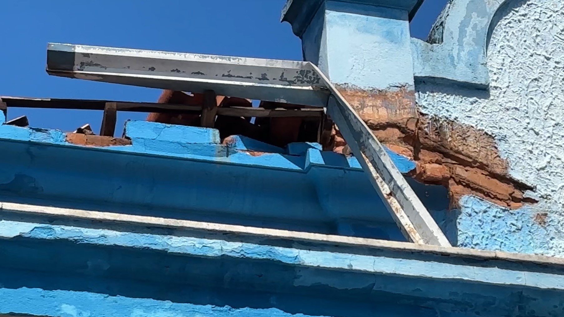 Clube é interditado após telhado desabar em Piracicaba