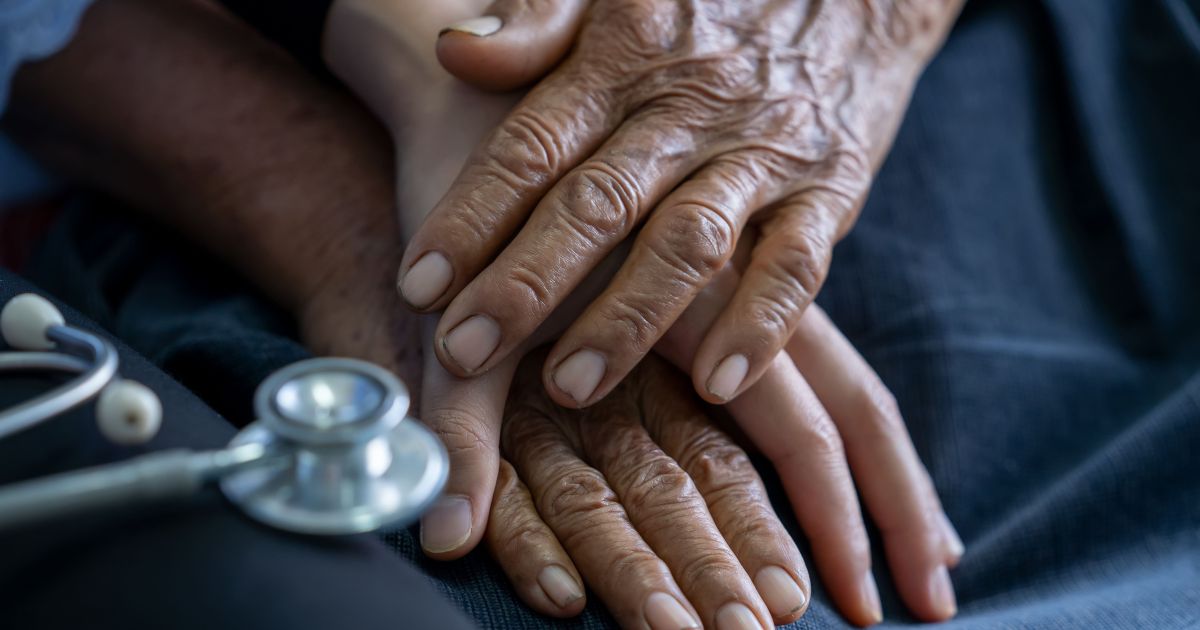 Como o Parkinson interfere no reconhecimento da voz e das emoções