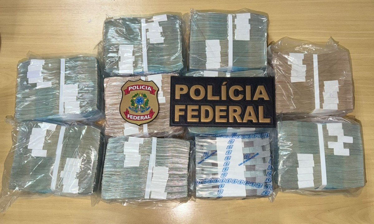 Valor milionário apreendido pela PF foi sacado de empresa com contratos que somam R$ 285 milhões com a Prefeitura de Manaus