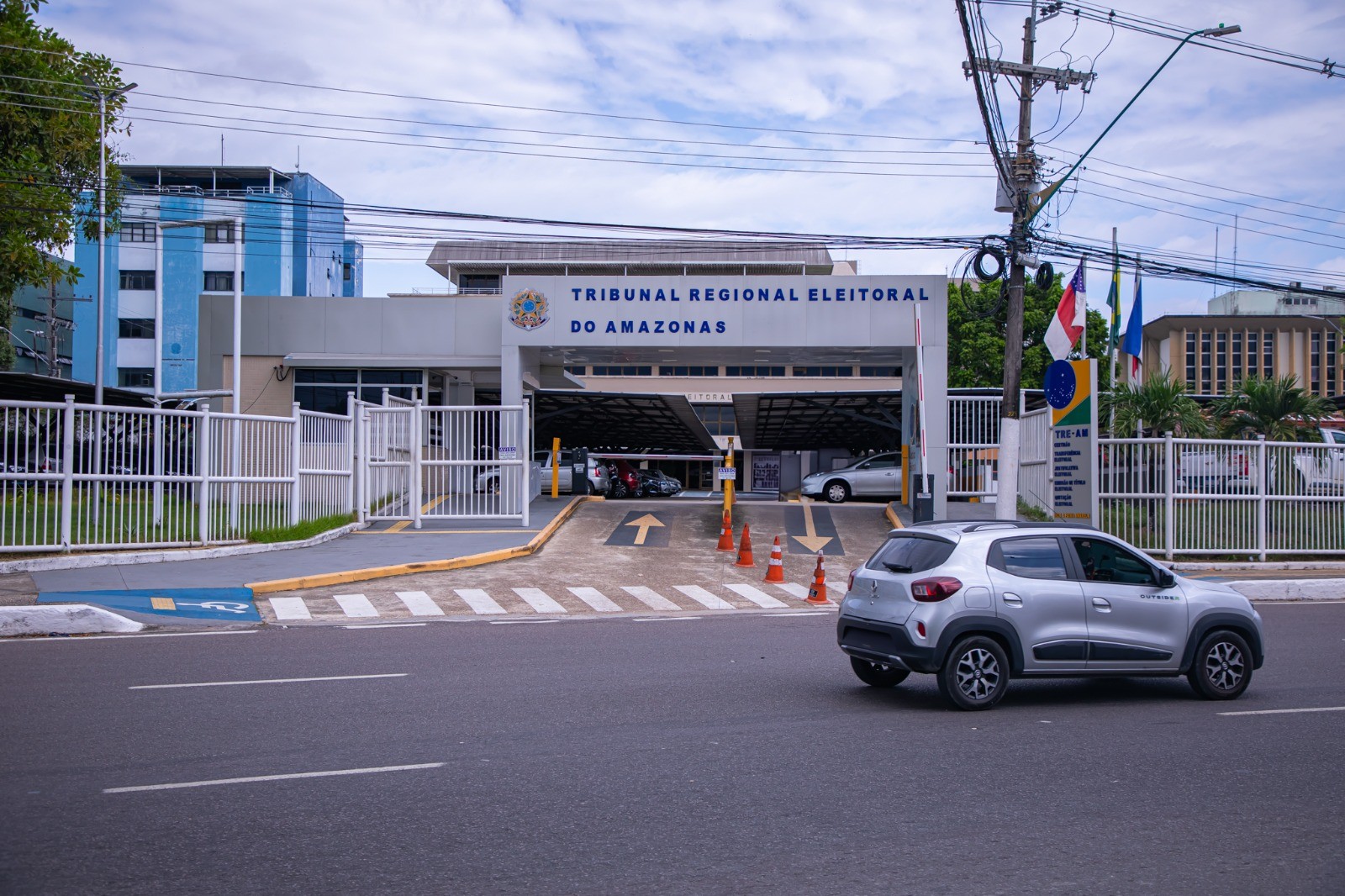 Compra de votos, boca de urna e transporte irregular estão entre ocorrências registradas pelo TRE durante votação no AM