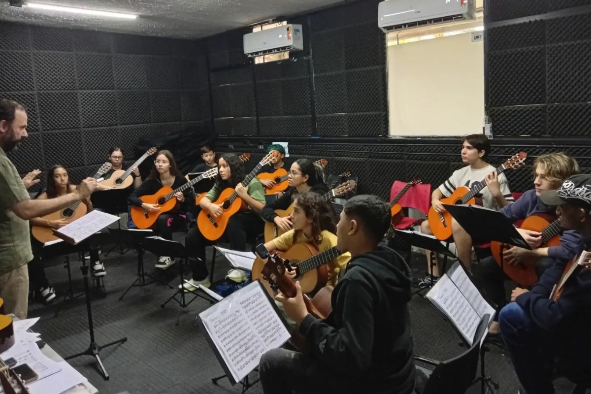 Cursos gratuitos de música têm 140 vagas abertas em Santos; confira