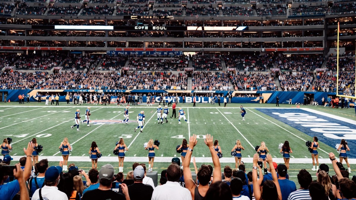 Conheça o verdadeiro significado do Super Bowl para os EUA, com Matheus Vinicius Voigt