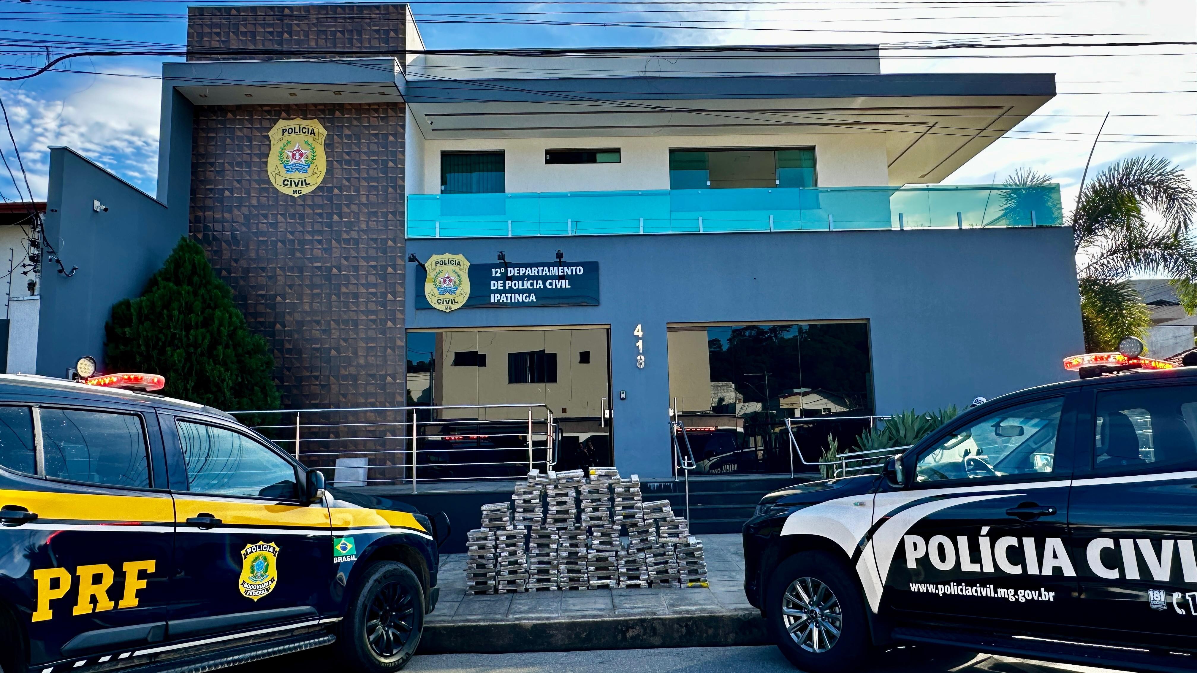 Ação conjunta da Polícia Civil e PRF apreende quase 235 kg de maconha no Vale do Aço