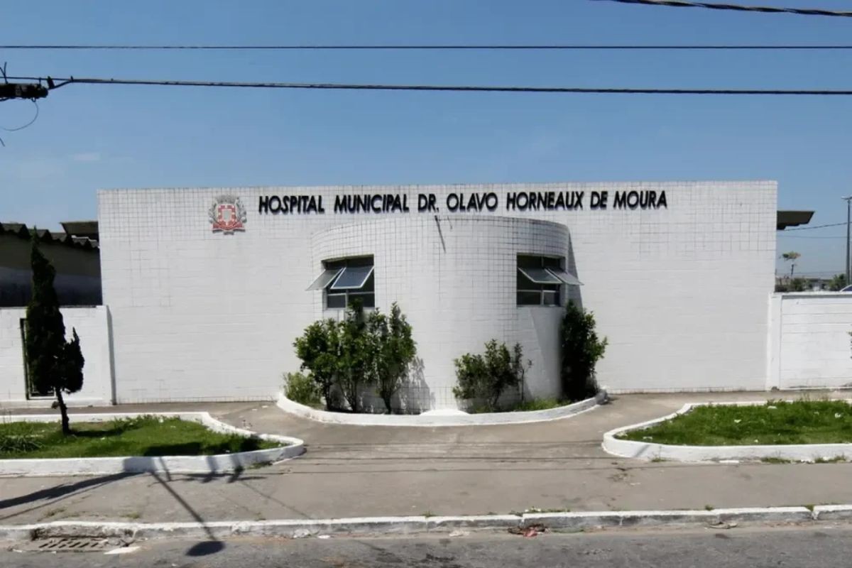 Homem é preso após receber alta e se masturbar na frente de funcionárias em hospital
