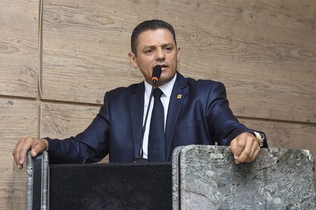 Galego de Lajes é eleito presidente da Câmara de Caruaru; veja composição da Mesa Diretora