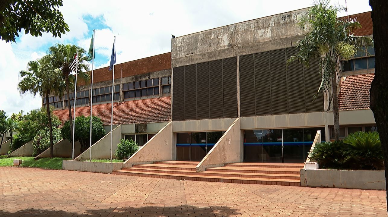 Prefeitura de São Joaquim da Barra, SP, abre concurso com salários de até R$ 10,1 mil; veja como participar