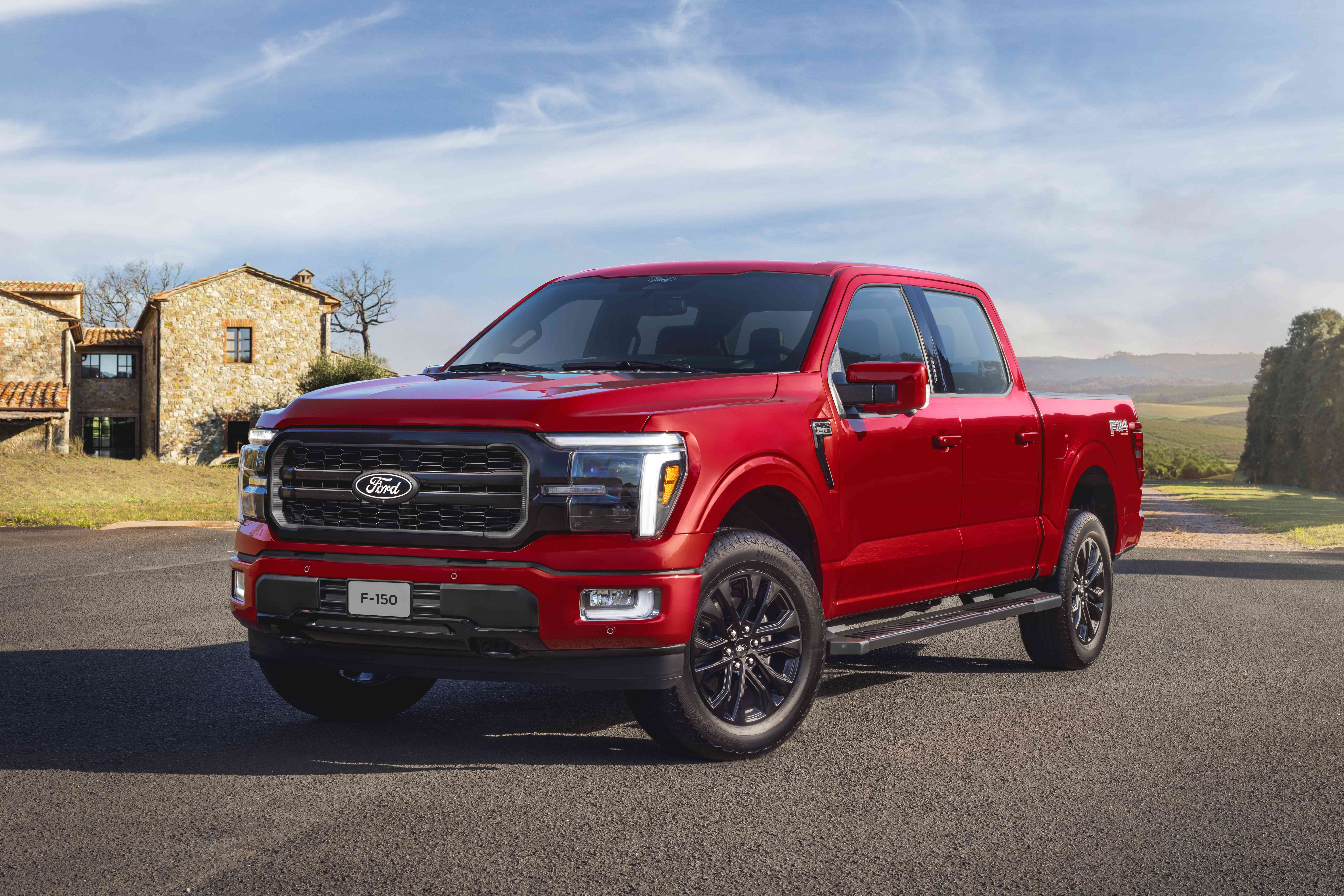 Ford do Brasil faz recall da F-150 por risco de vazamento de combustível e incêndio