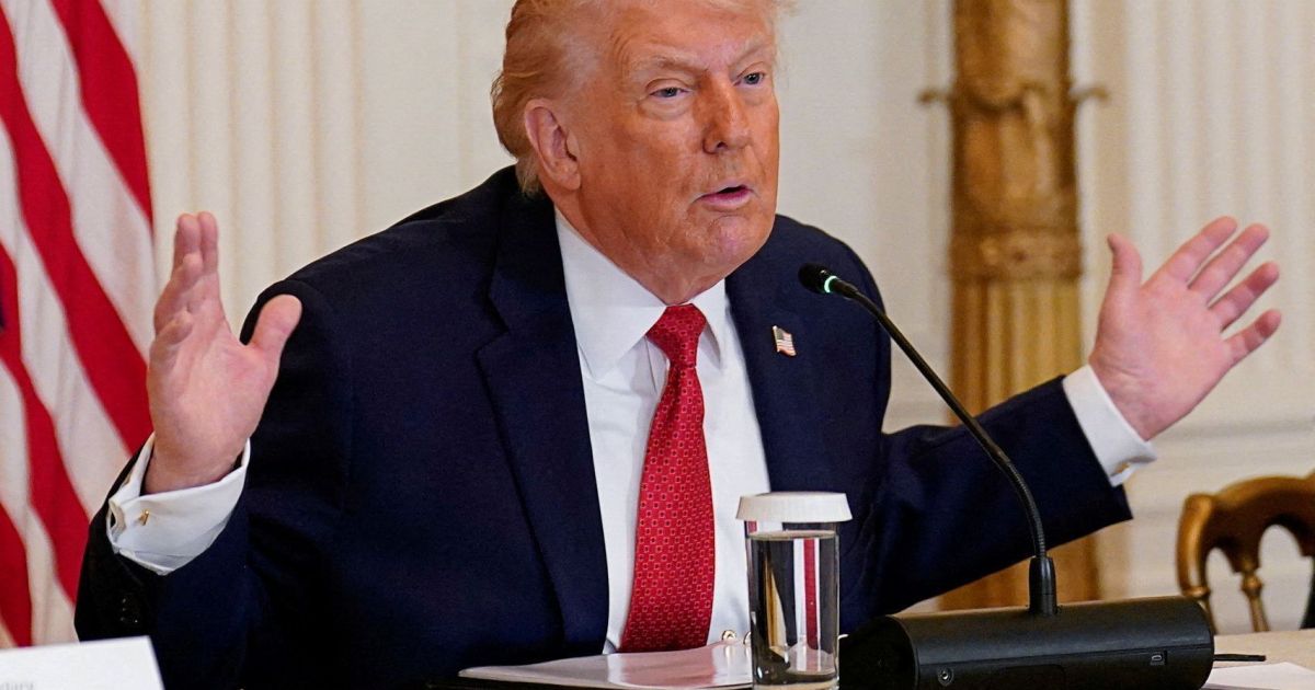 Operação dos EUA no Irã está “adiantada no cronograma”, diz Trump