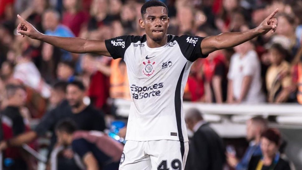 Negociação entre Corinthians e Milan por André pode parar na Fifa; entenda