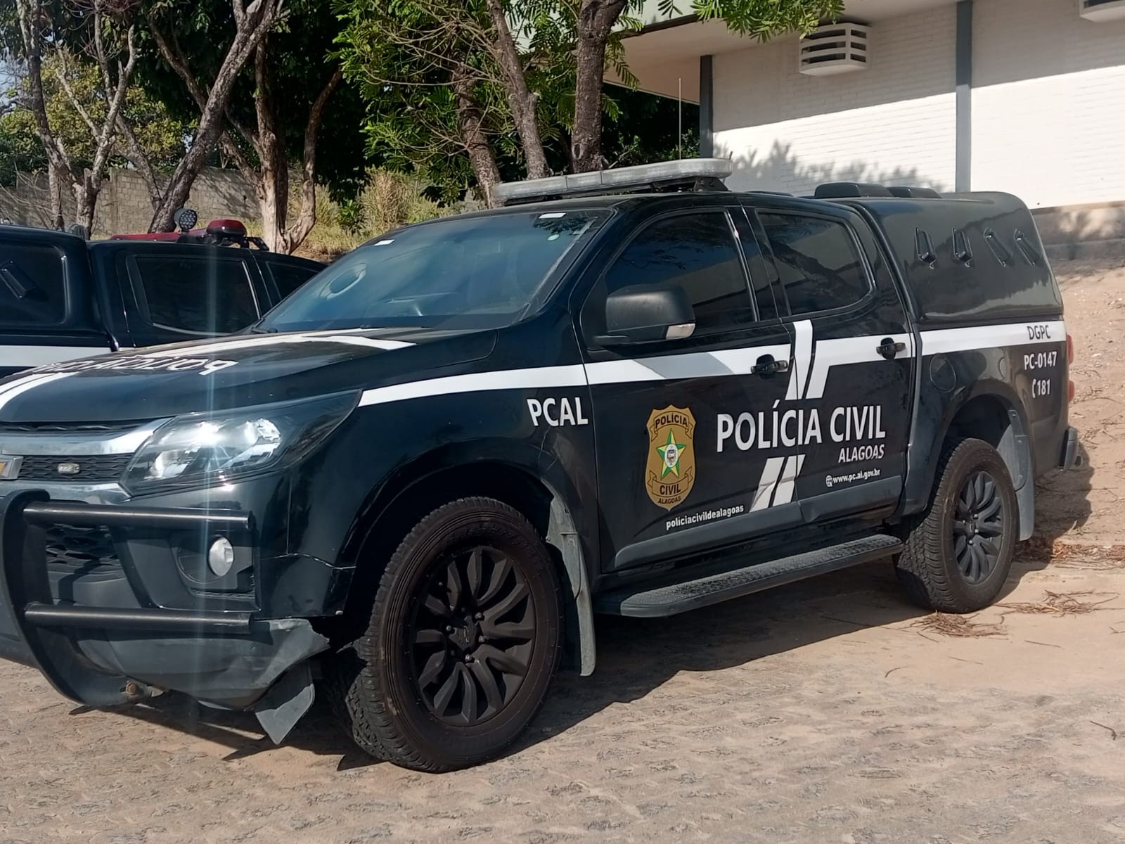 Criança de 2 anos é baleada dentro de casa após ataque a tiros em Coruripe, AL