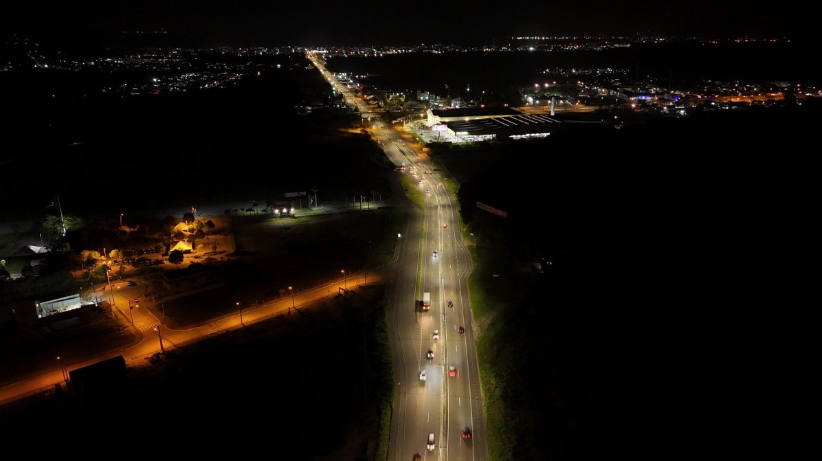Florianópolis amplia iluminação de LED em seis regiões com mais de 5,4 mil pontos