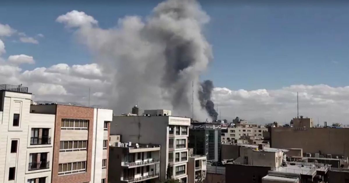 Israel volta a atacar Teerã; explosões são ouvidas na capital iraniana