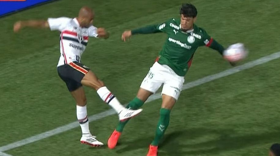 Foi pênalti? Veja lance polêmico de Palmeiras x São Paulo pelo Paulistão
