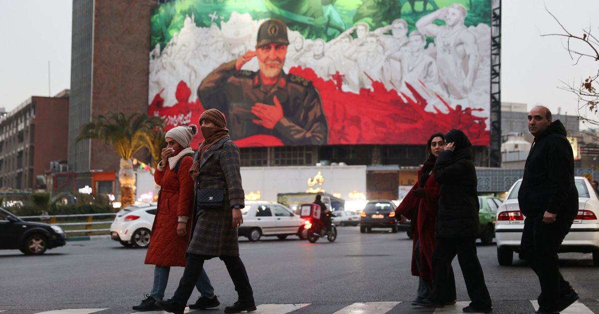 Análise: Irã quer criar caos econômico no Oriente Médio após sofrer ataques