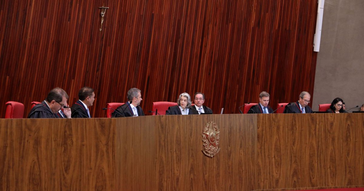 TSE atualiza regras e impõe limites à IA na eleição de 2026