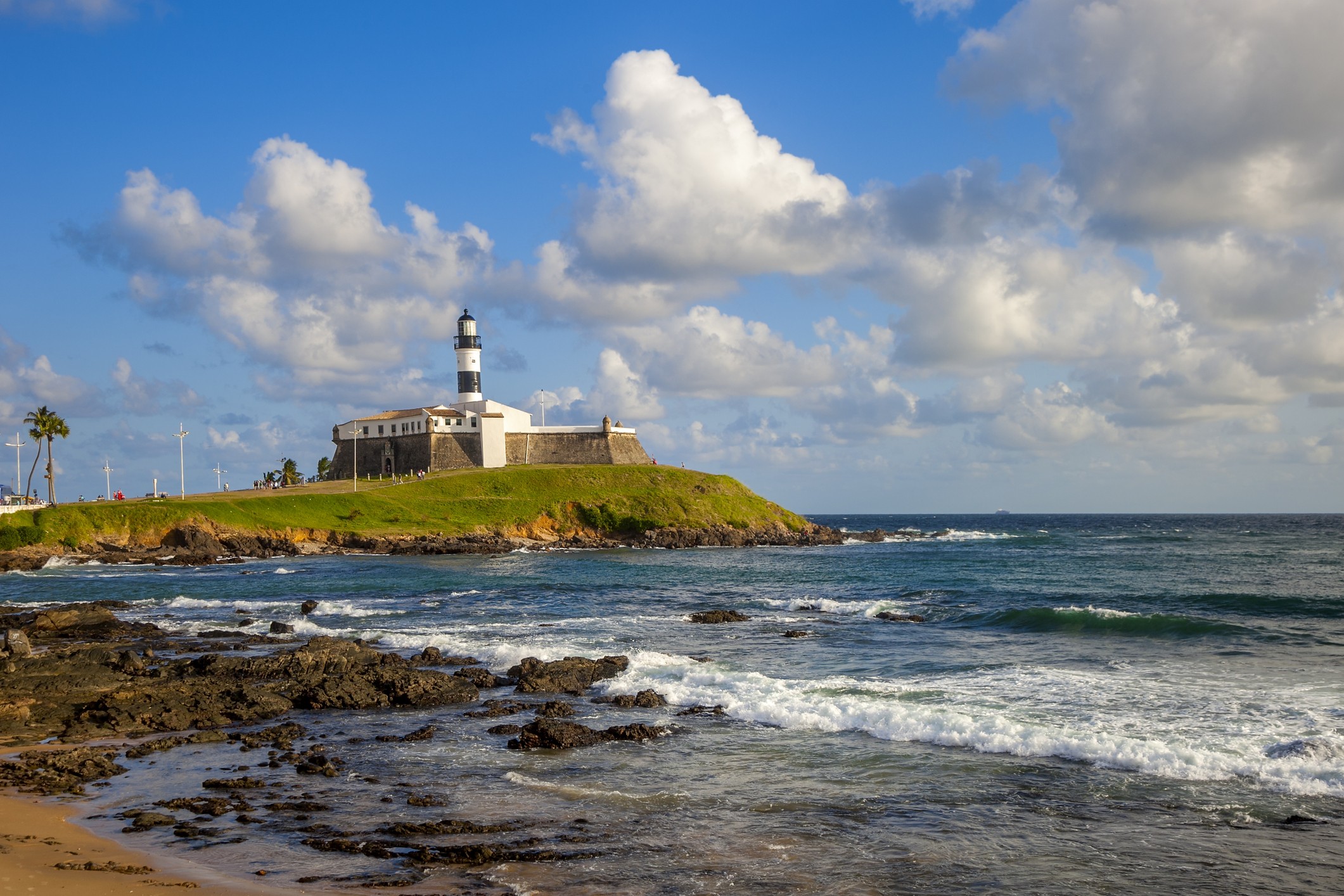 Salvador e São Paulo estão entre os destinos mais baratos e acessíveis do mundo para 2026