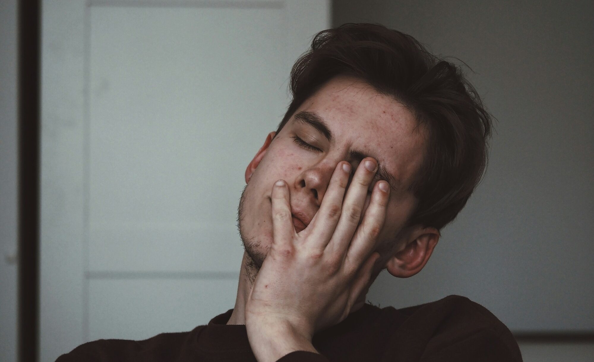 Reagir, evitar ou agradar: qual a sua linguagem do estresse?