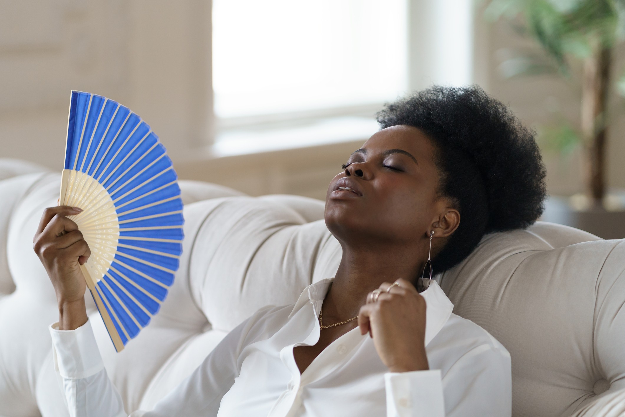 Mulheres receberão remédio contra ondas de calor na menopausa pelo sistema público no Reino Unido