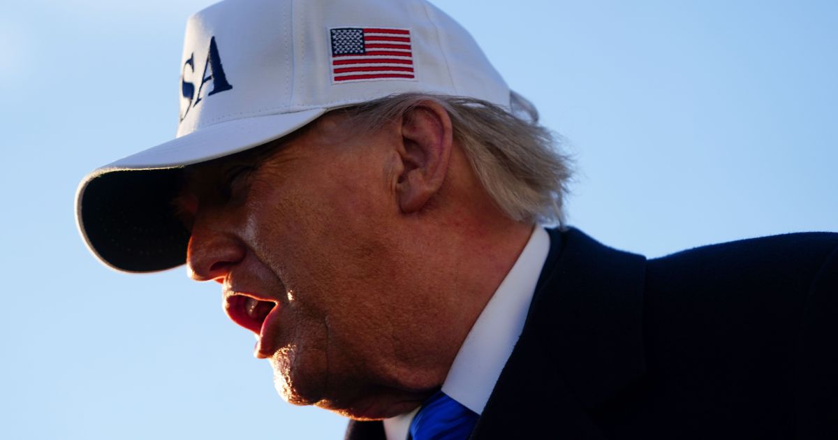 Trump rejeita negociações de cessar-fogo com o Irã, diz Reuters