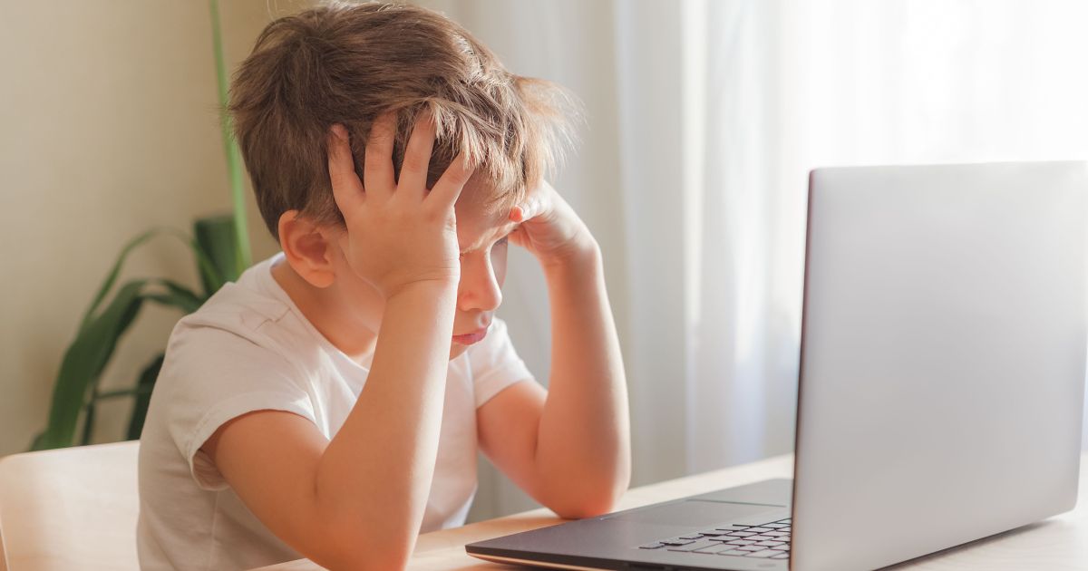 Ultraprocessados podem prejudicar a visão de crianças, alerta especialista