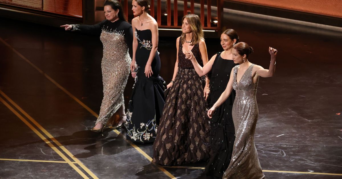 Oscar: elenco de “Missão Madrinha de Casamento” se reúne 15 anos após filme