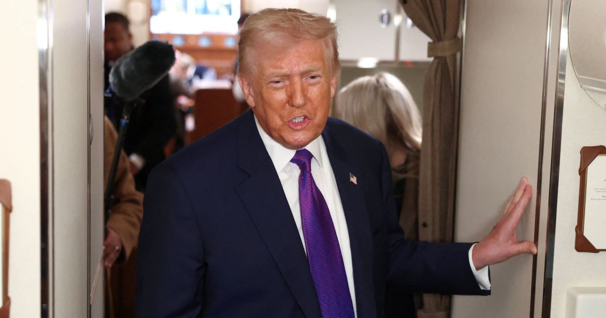 Trump cogita adiar reunião com Xi e pede que China ajude a reabrir Ormuz