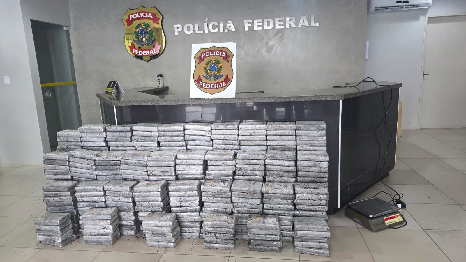 Polícia Federal apreende meia tonelada de cocaína e prende cinco homens em São Luís